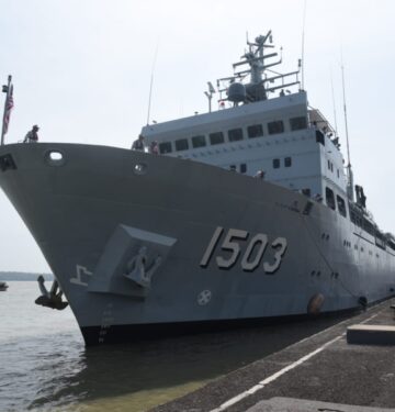 KD Sri Indera Sakti-1503_Koarmada II_ TNI AL_ Airspace Review