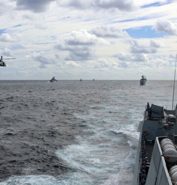 Pasukan Angkatan Laut China sedang berlatih di Laut China Timur pada 2021_Global Times_Airspace Review