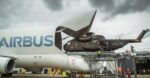 Airbus Beluga angkut heli CH53