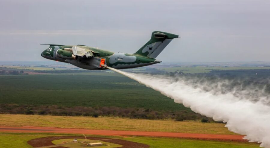 C-390 Millenium uji kemampuan pemadaman kebakaran_Embraer_ Airspace Review
