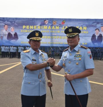 Penyerahan Jabatan Danlanud Halim kepada Kol Pnb Adrian Damanik