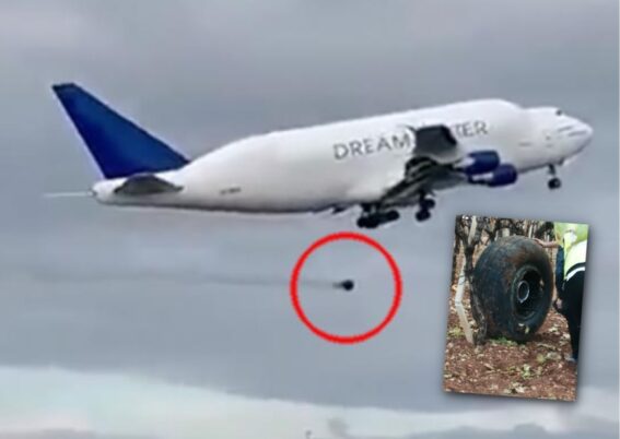 Boeing 747 Dreamlifter copot roda