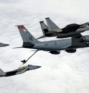 KC-135 dan F-15C dari Kadena Air Base