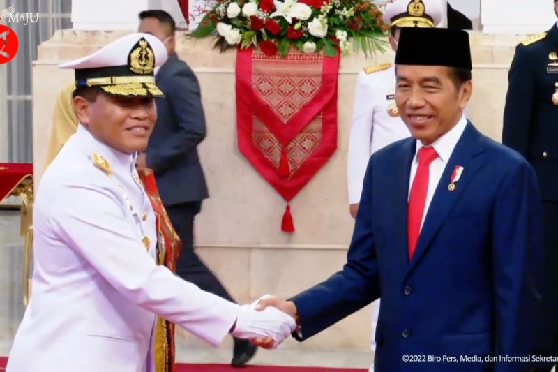 Jokowi Lantik Muhammad Ali menjdi Kasal