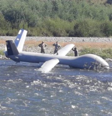 Drone Hermes 900 Angkatan Udara Chili jatuh ke sungai