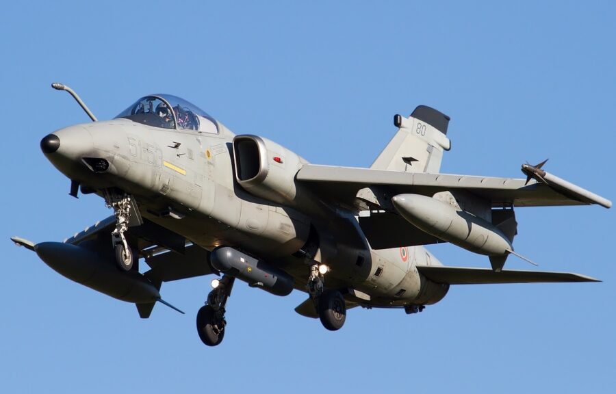 Jet serang AMX Angkatan Udara Italia