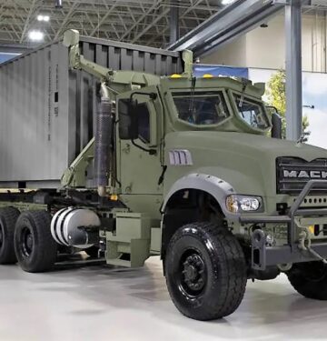 Prototipe Truk CTT buatan Mack Defense