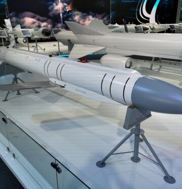 Grom-E1 missile