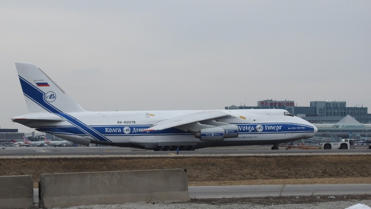 An-124 RA-82078_