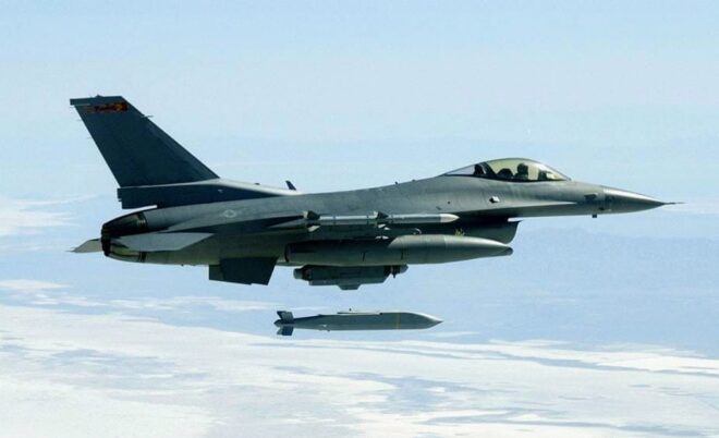 F-16 melepas JSOW