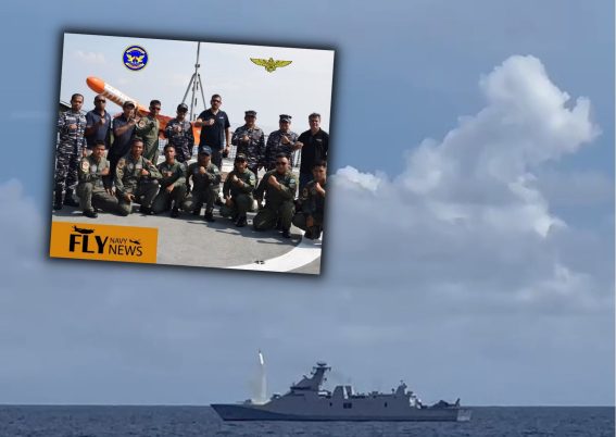 KRI R.E. Martadinata-331 menembakkan target drone Scrab II di perairan utara Bali (1)