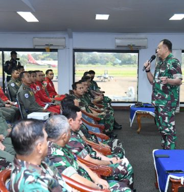 Kasau memimpin briefing persiapan HUT ke-77 TNI AU di Lanud Halim Perdanakusuma