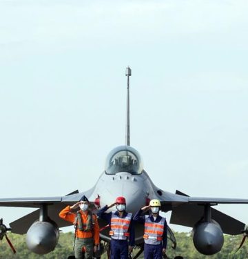 F-16VTaiwan with AIM-9X missile