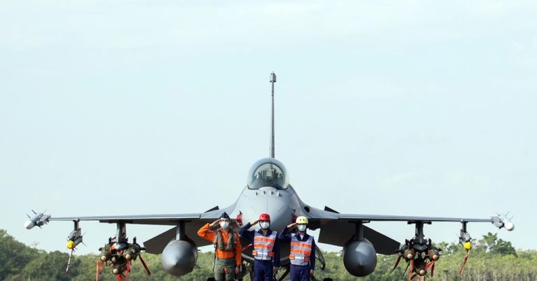 F-16VTaiwan with AIM-9X missile