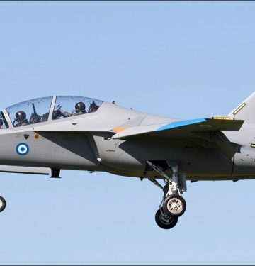 Leonardo M-346 Yunani yang dilengkapi dengan avionik Israel