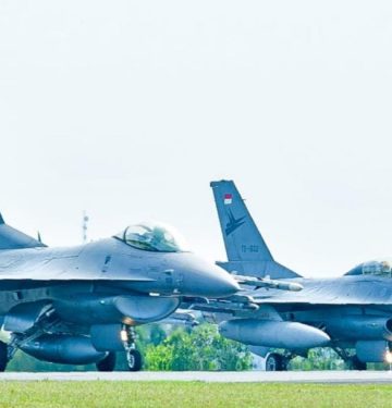 F-16 USAF dan F-16 TNI AU dalam Cope West 2023 di Lanud Roesmin Nurjadin