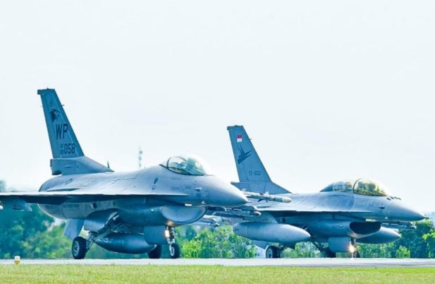 F-16 USAF dan F-16 TNI AU dalam Cope West 2023 di Lanud Roesmin Nurjadin