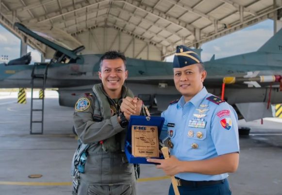 Baul 3000 jam terbang F-16