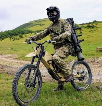 Sepeda listrik AD Inggris pemburu tank