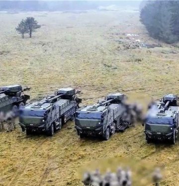 Tentara Ukraina berlatih CAESAR 8X8 SPH di Denmark