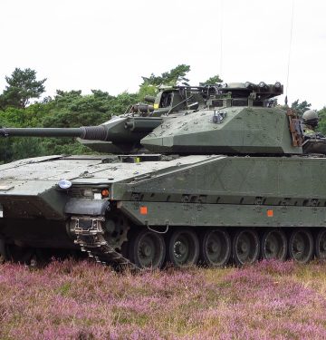 CV90 IFV