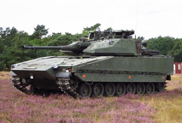 CV90 IFV