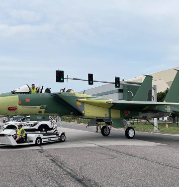 F-15EX ketiga keluar dari pabrik untuk menjalani uji terbang