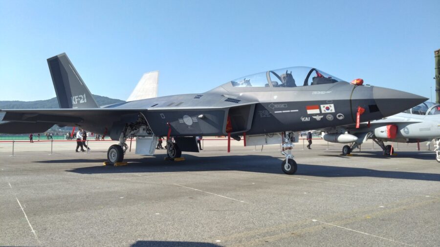 KF-21 di ADEX 2023_