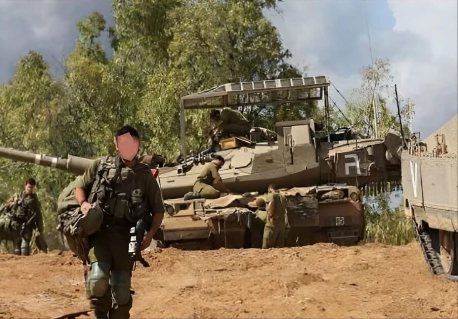 Tank Merkava dilengkapi sangkar baja di atas kubahnya