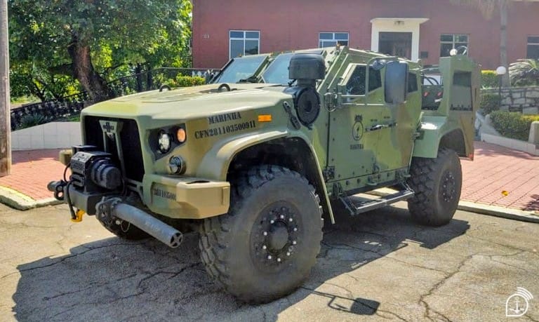 Korps Marinir Brasil menerima JLTV