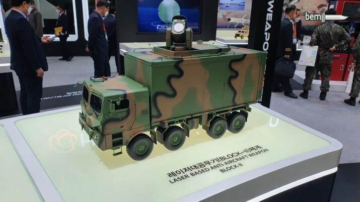 Senjat Laser Antidrone buatan Hanwha Aerospace