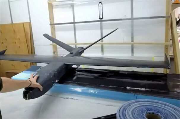 Drone kamikaze Ukraina pesaing Lancet Rusia