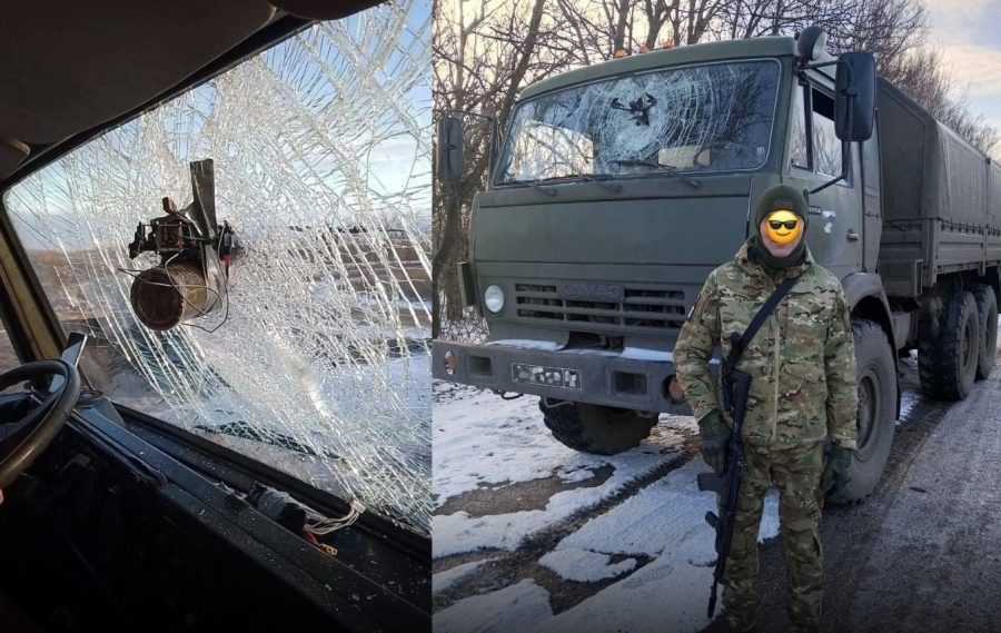Drone FPV Ukraina tersangkut di kaca truk militer Rusia