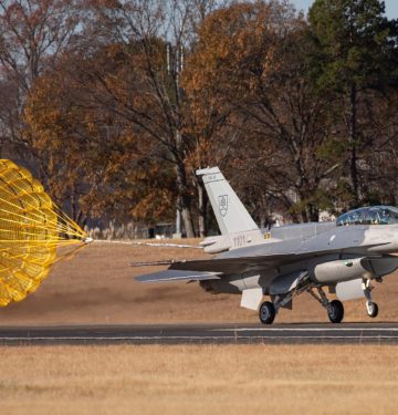 F-16 Viper pertama Slowakia
