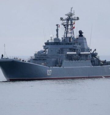 Kapal Pendarat Rusia Minsk