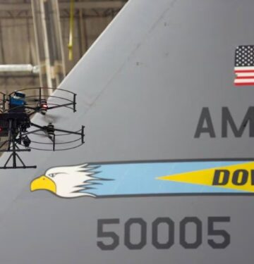 Drone untuk deteksi kerusakan komponen C-5 Galaxy