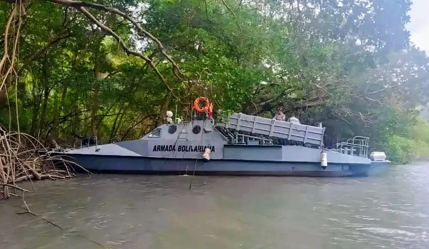 Kapal cepat rudal Zolfagar buatan iran