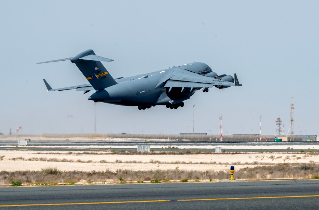 C-17 Globemaster III membawa bantuan ke Gaza