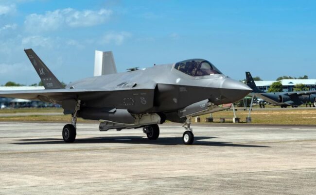 F-35 USAF mendarat pertama kali di Brunei