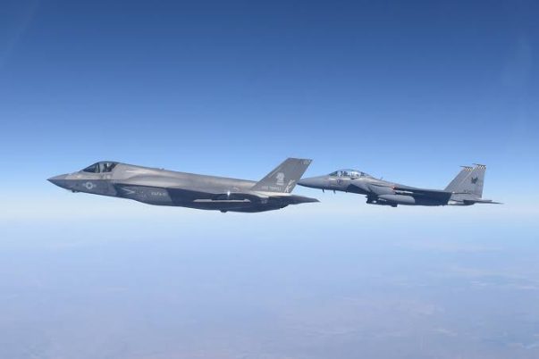 F-35 dan F-15 Singapore