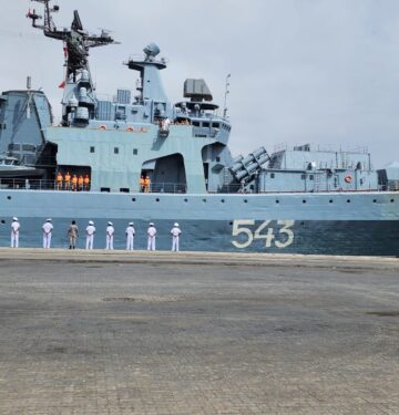 Kapal fregat Marshal Shaposhnikov tiba di Pelabuhan Massawa Eritrea_4