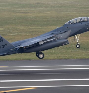USAF F-15E Strike Eagle at RAF Lakenheath_2