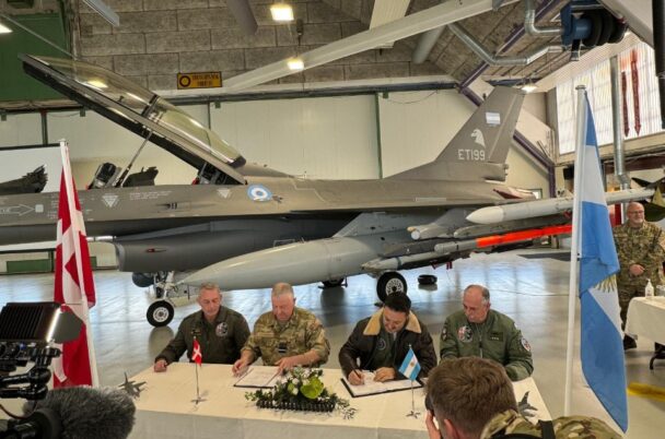 Argentina mengakuisisi 24 F-16 bekas Denmark_4