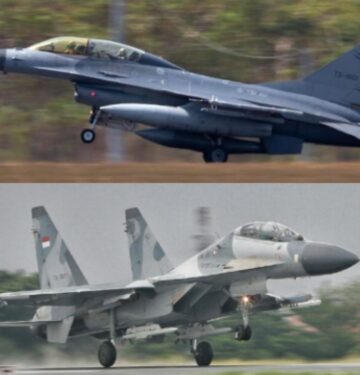 F-16 dan Su-30 TNI AU_ Airspace Review