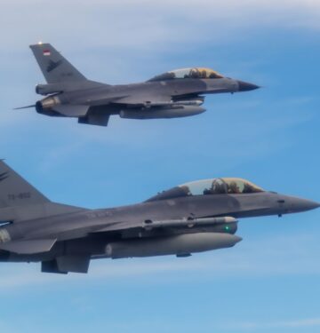 F-16BM TNI AU