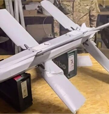Pasukan Ukraina menangkap drone Lancet Rusia