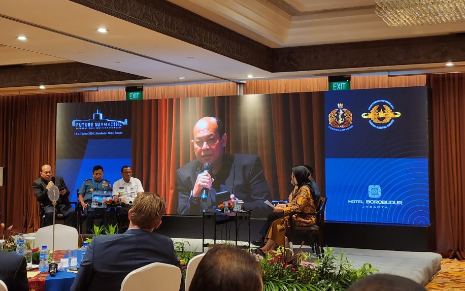 Dirut PT PAL menyampaikan paparan dalam Seminar Future Submarine