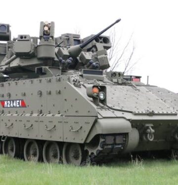 M2AE1 Bradley IFV