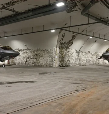 F-35A Norwegia ditempatkan di bunker pegunungan Bardufoss