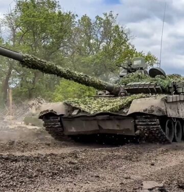 Tank tempur utama Rusia - TASS